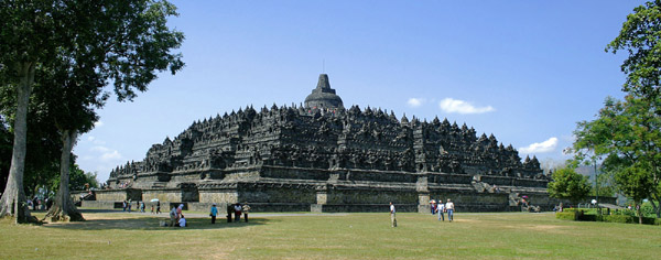 borobudur-northwest-view.jpg