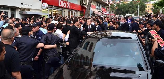 Erdoğan'ı protesto için para teklif ettiler